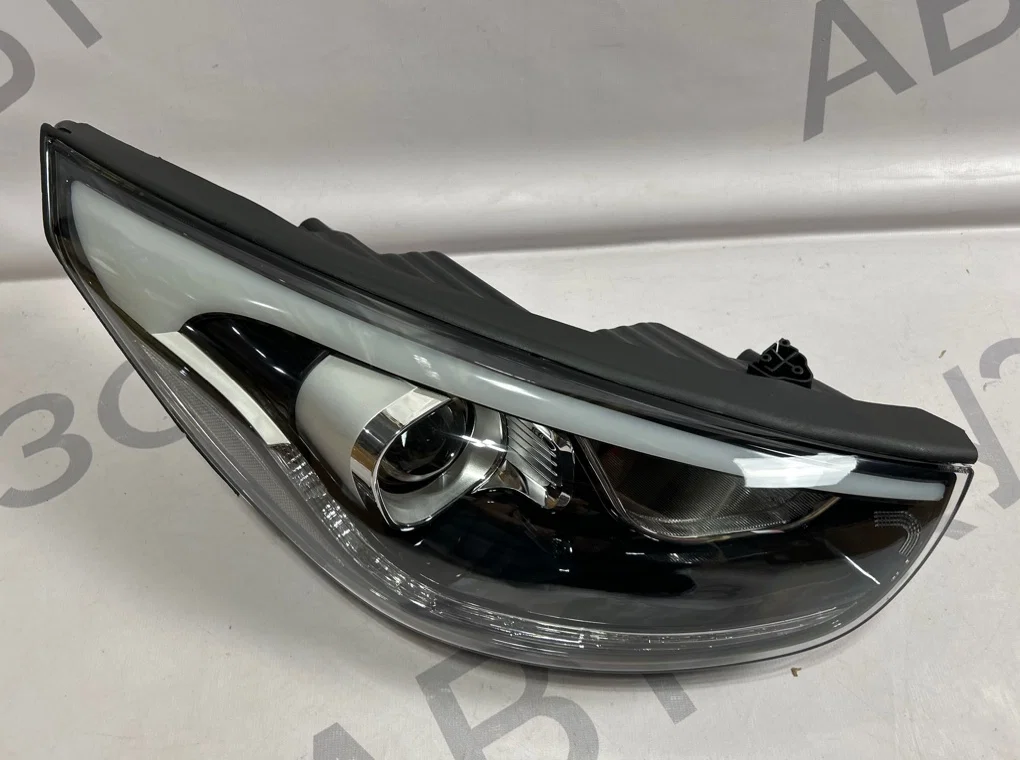 Фара правая Hyundai Ix35 1 2013-2015 - миниатюра 2