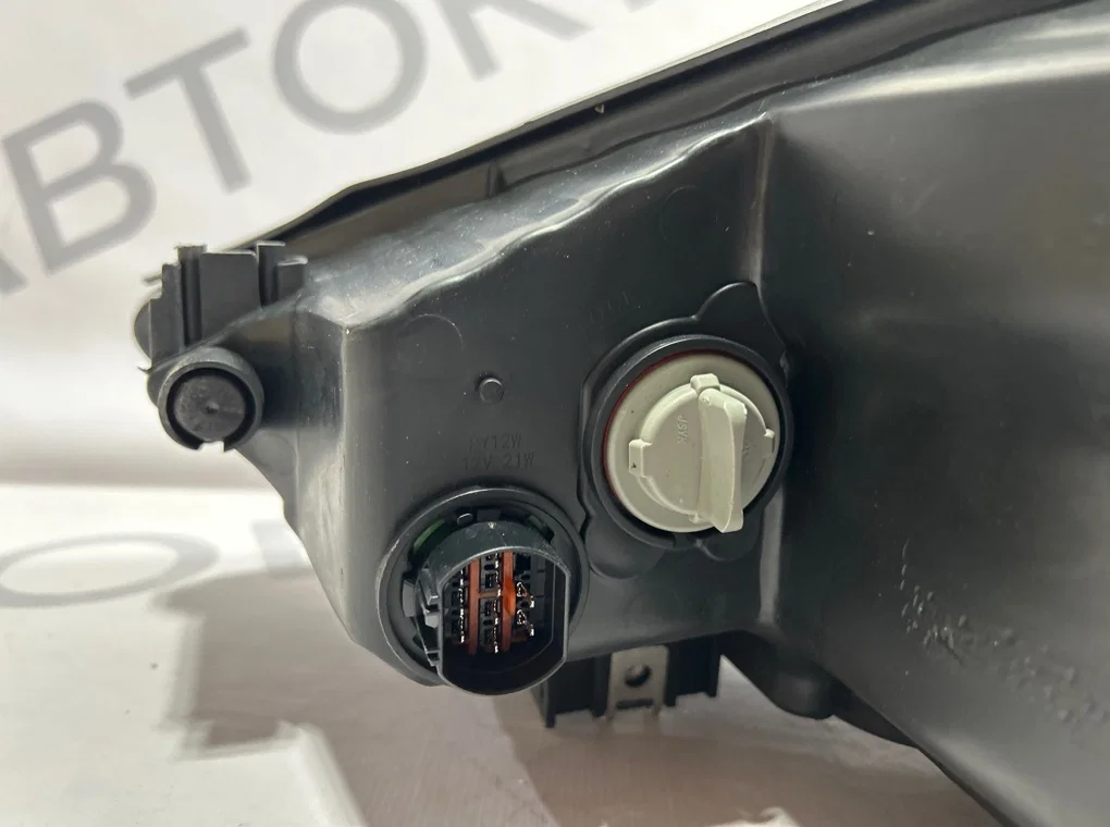 Фара правая Hyundai Ix35 1 2013-2015 - миниатюра 7