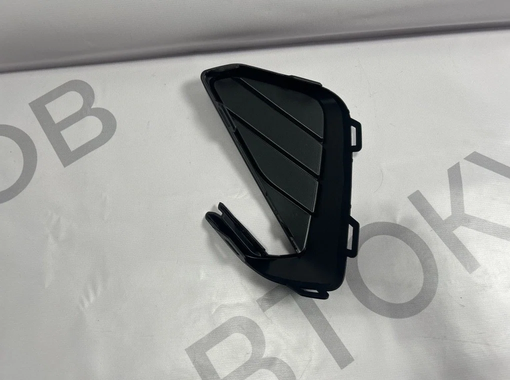 Решетка в бампер правая Volkswagen Polo 6 2020- - миниатюра 6
