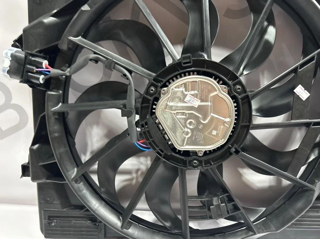 Вентилятор (диффузор) радиатора KIA K5 3 2019- - миниатюра 3
