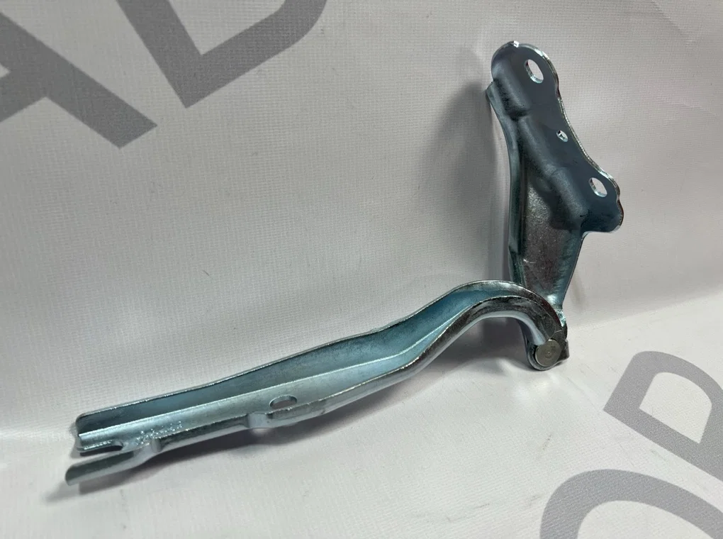 Петля капота левая Skoda Rapid 1 2012-2020 - миниатюра 4
