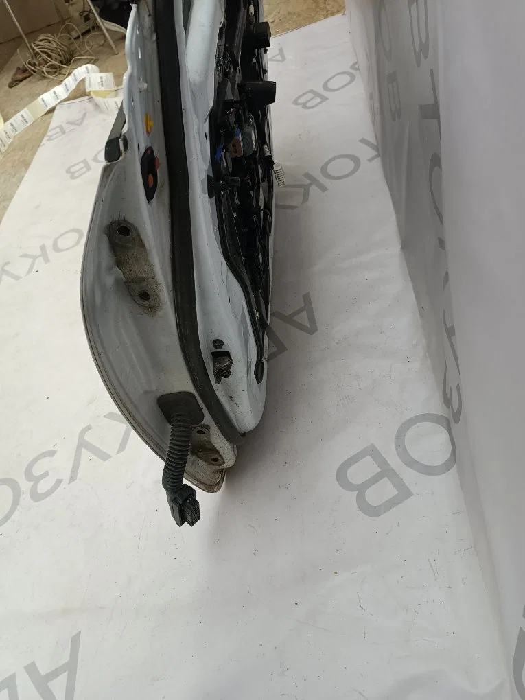 Дверь передняя правая KIA Ceed 2 2012-2018 - миниатюра 6