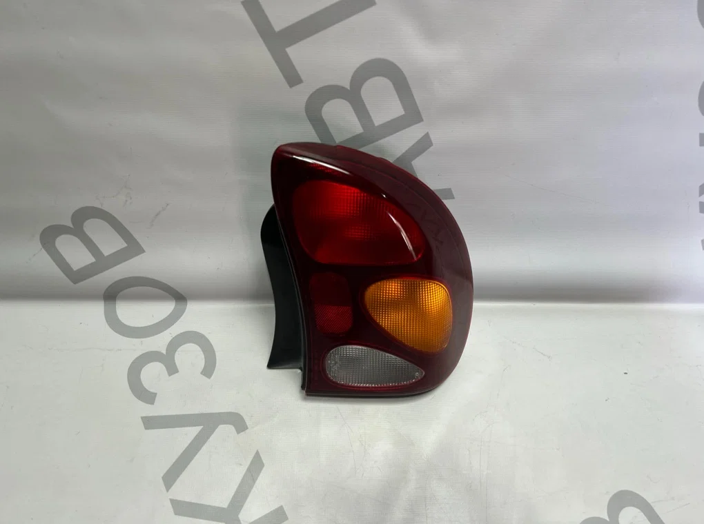 Фонарь задний правый Chevrolet Lanos 1997-2009 - миниатюра 2