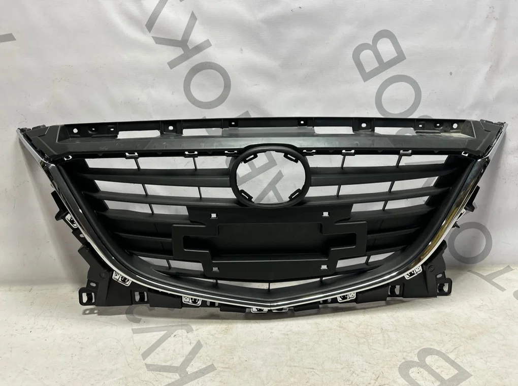 Решетка радиатора Mazda 3 BM/BN 2013-2015 - изображение 1