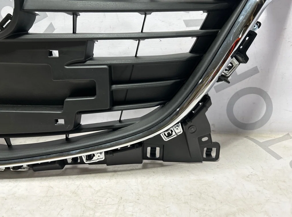 Решетка радиатора Mazda 3 BM/BN 2013-2015 - миниатюра 6