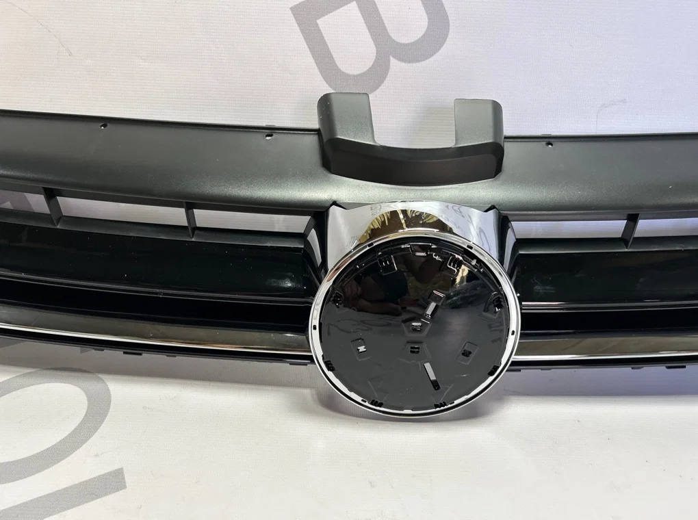 Решетка радиатора Volkswagen Golf 7 2012-2017 - миниатюра 4