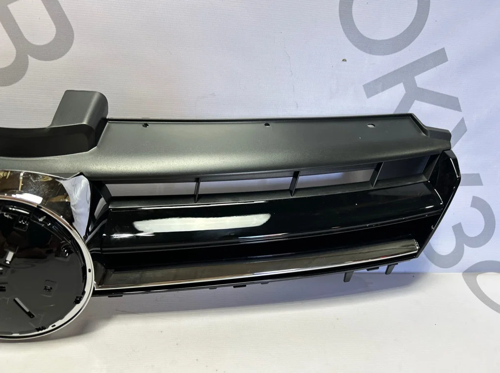 Решетка радиатора Volkswagen Golf 7 2012-2017 - миниатюра 5