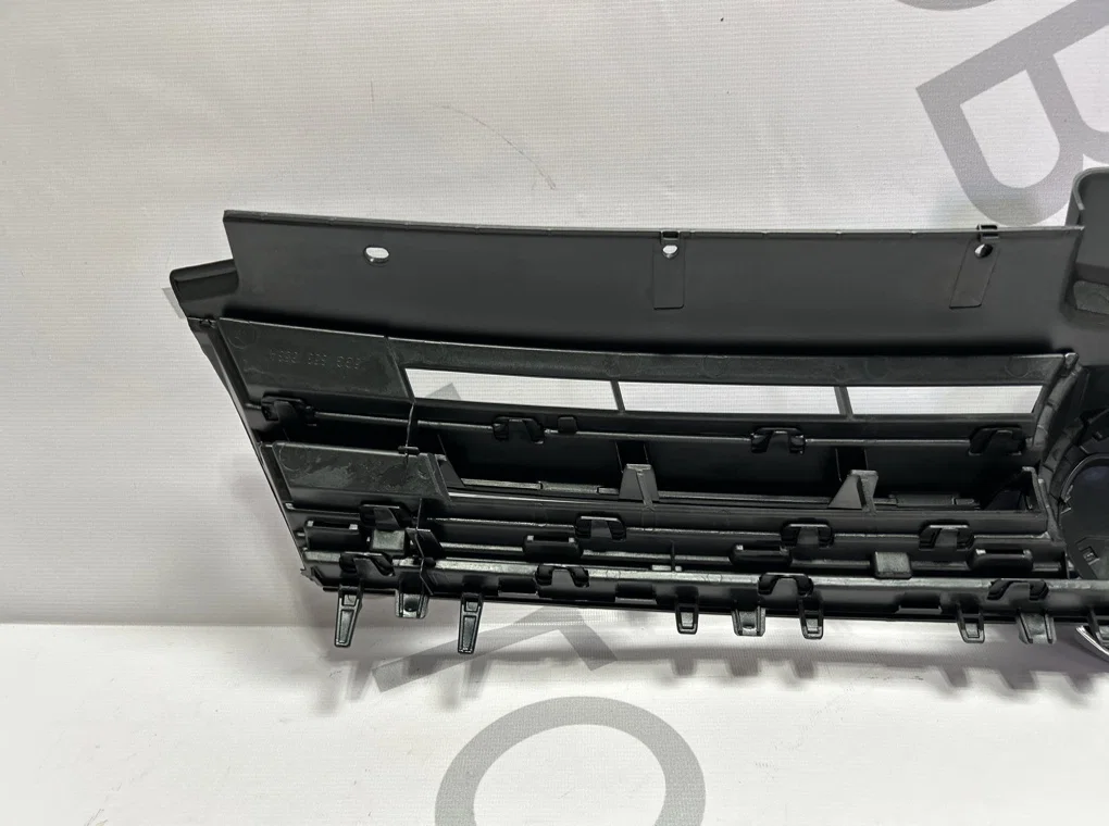 Решетка радиатора Volkswagen Golf 7 2012-2017 - миниатюра 7