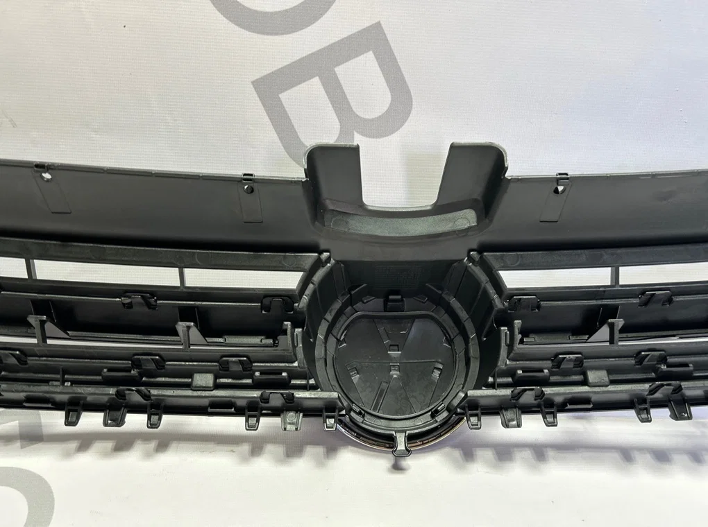 Решетка радиатора Volkswagen Golf 7 2012-2017 - миниатюра 8