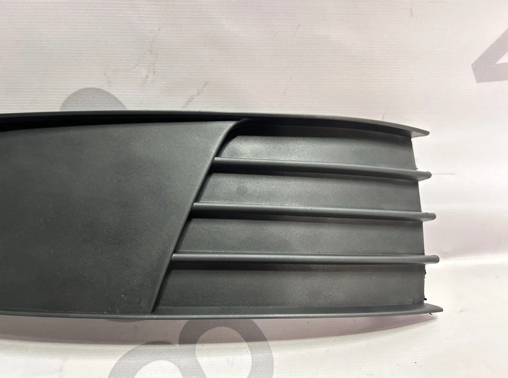 Заглушка бампера переднего левая Skoda Octavia - миниатюра 4