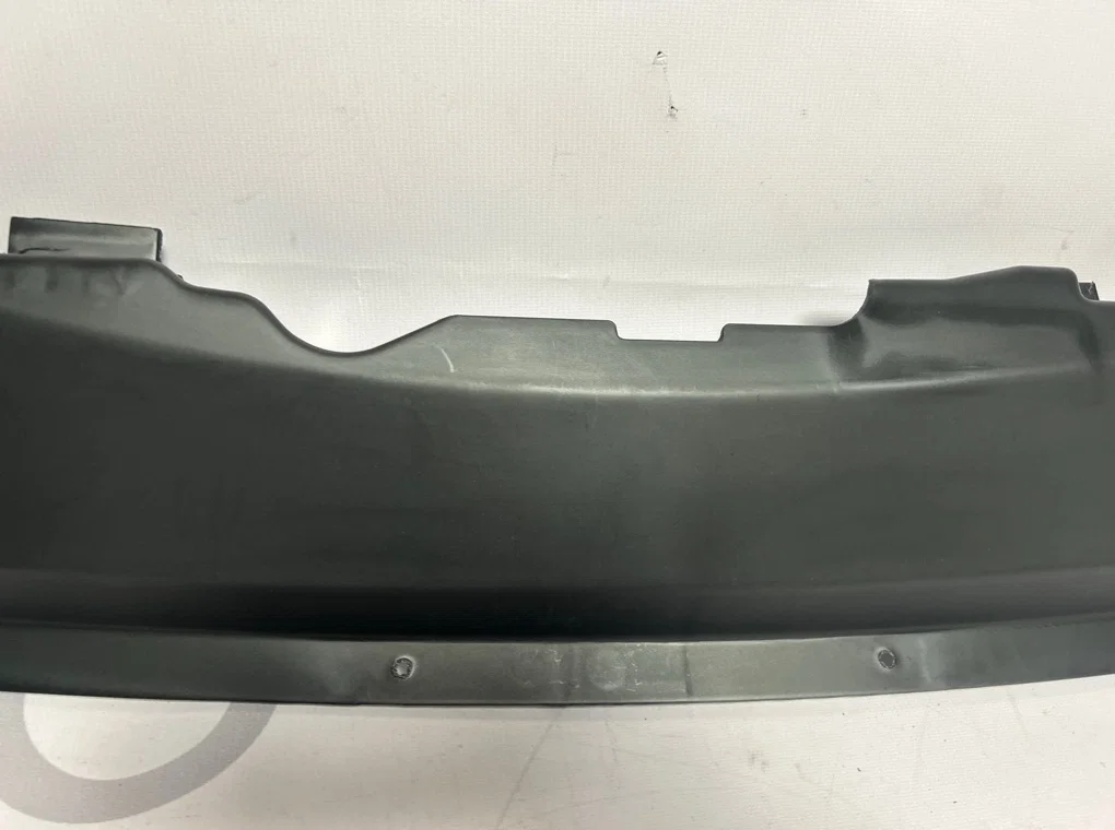 Дефлектор радиатора верхний Ford Focus 2 2004-2011 - миниатюра 3