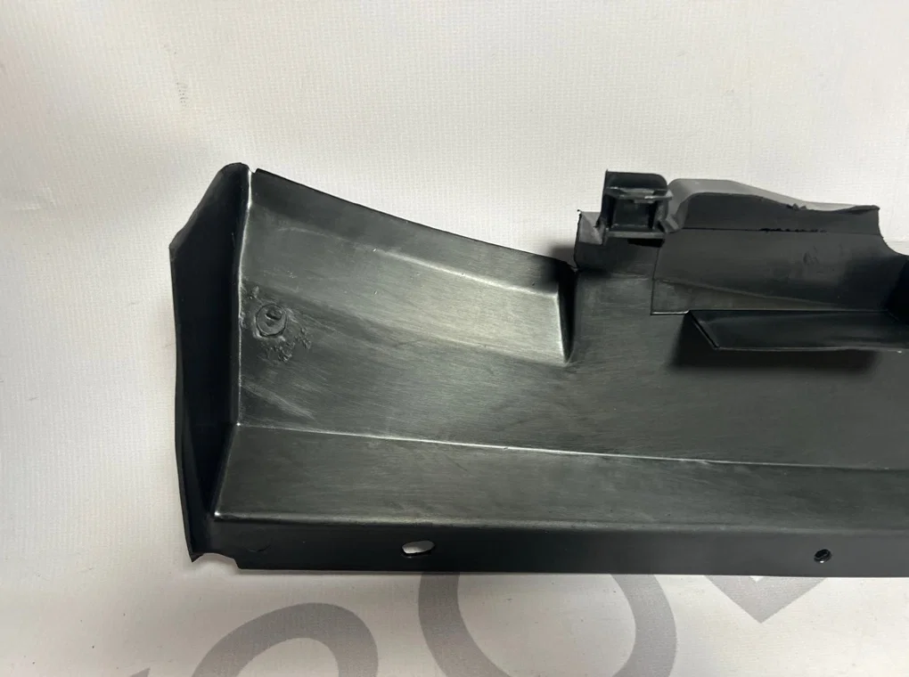 Дефлектор радиатора верхний Ford Focus 2 2004-2011 - миниатюра 6