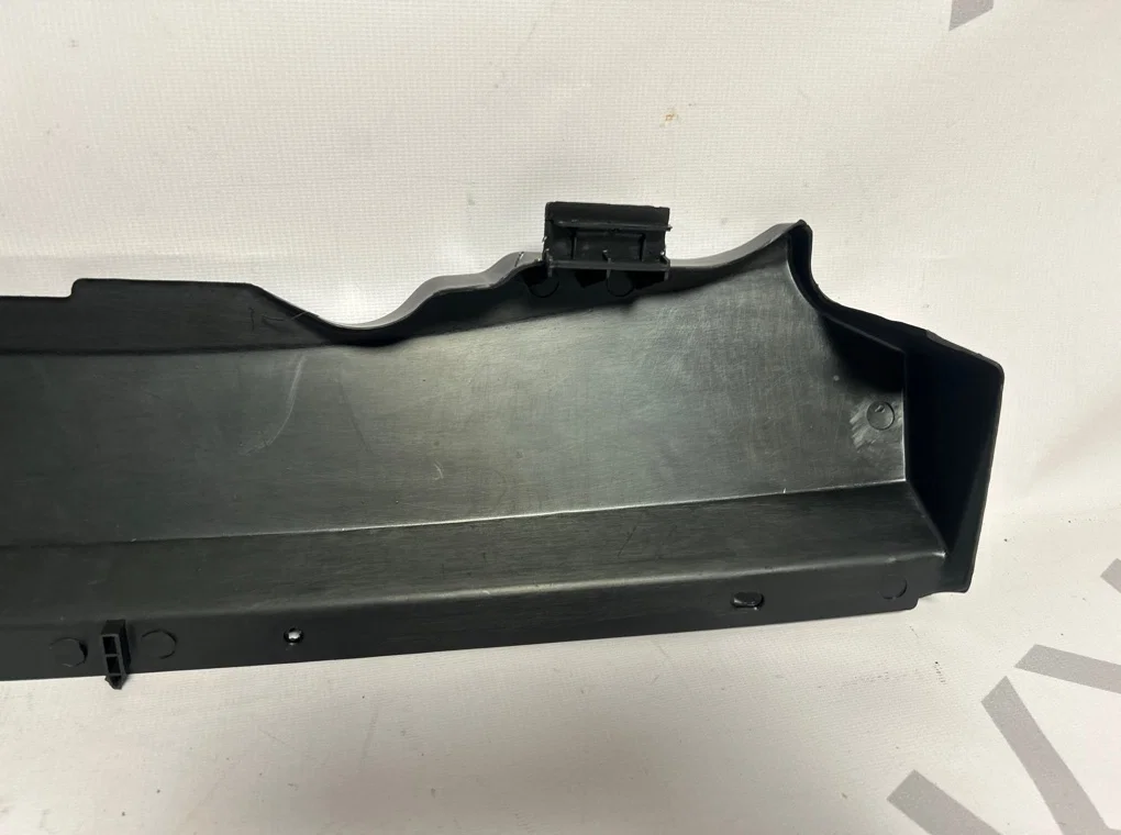 Дефлектор радиатора верхний Ford Focus 2 2004-2011 - миниатюра 8
