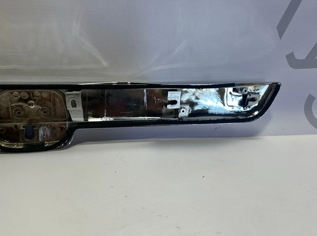 Накладка крышки/двери багажника Honda CR-V 3 - миниатюра 9