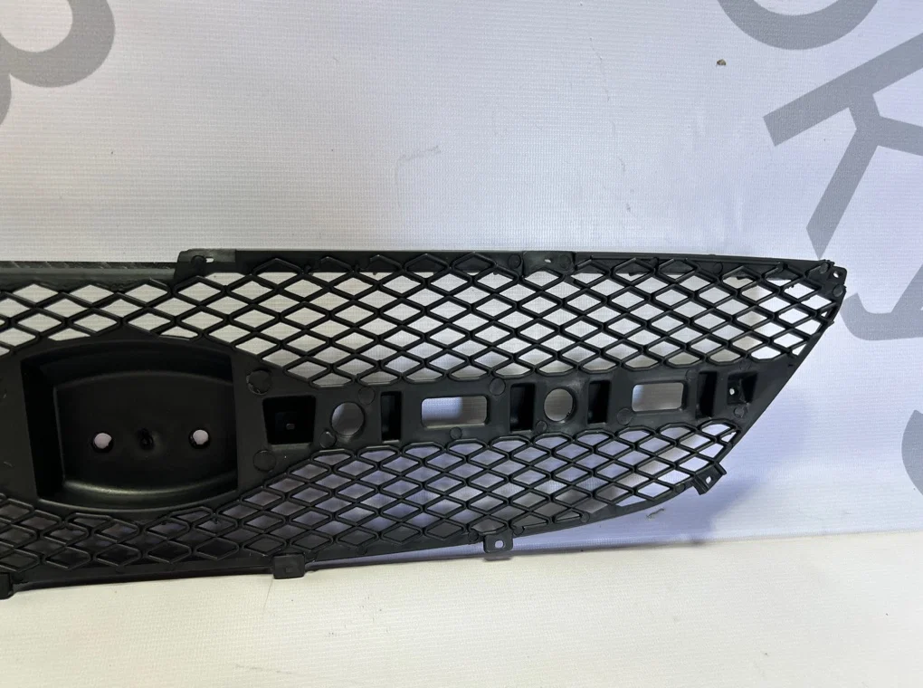 Решетка радиатора Hyundai Getz 2005-2011 - миниатюра 9