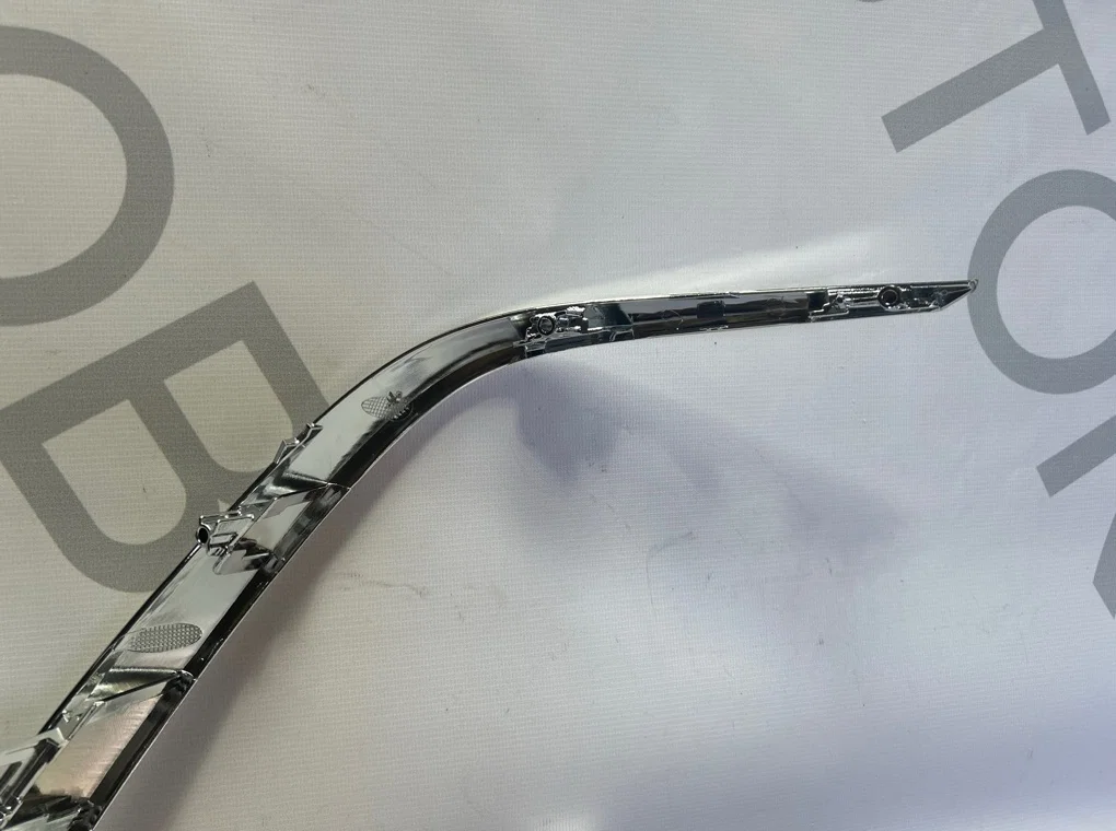 Молдинг бампера левый Toyota Camry 70 2021-2024 - миниатюра 9