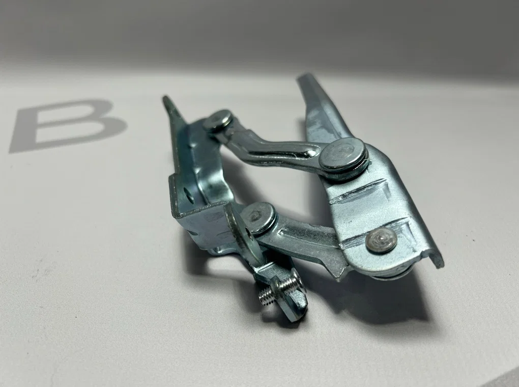 Петля капота левая Skoda Octavia A5 2004-2013 - миниатюра 3