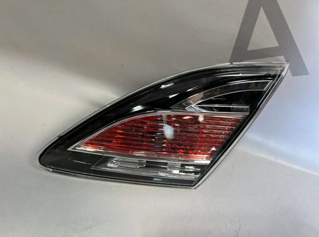 Фонарь задний правый внутренний Mazda 6 Sport GH - миниатюра 5