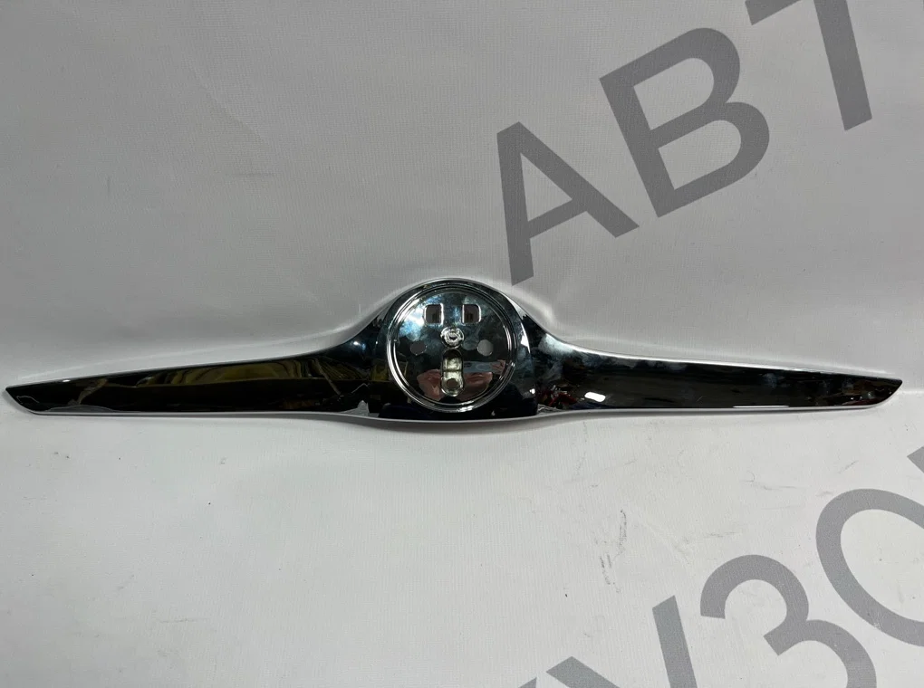 Молдинг капота Skoda Fabia 2 2007-2010 - миниатюра 2