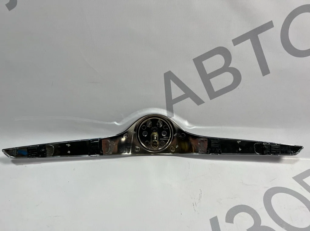 Молдинг капота Skoda Fabia 2 2007-2010 - миниатюра 6