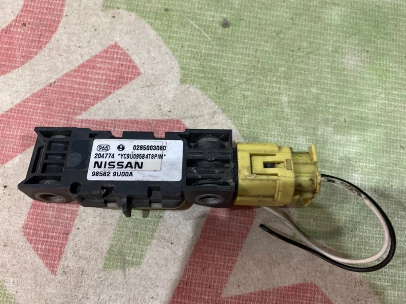 Датчик AIR BAG Nissan Note E11 2006-2013