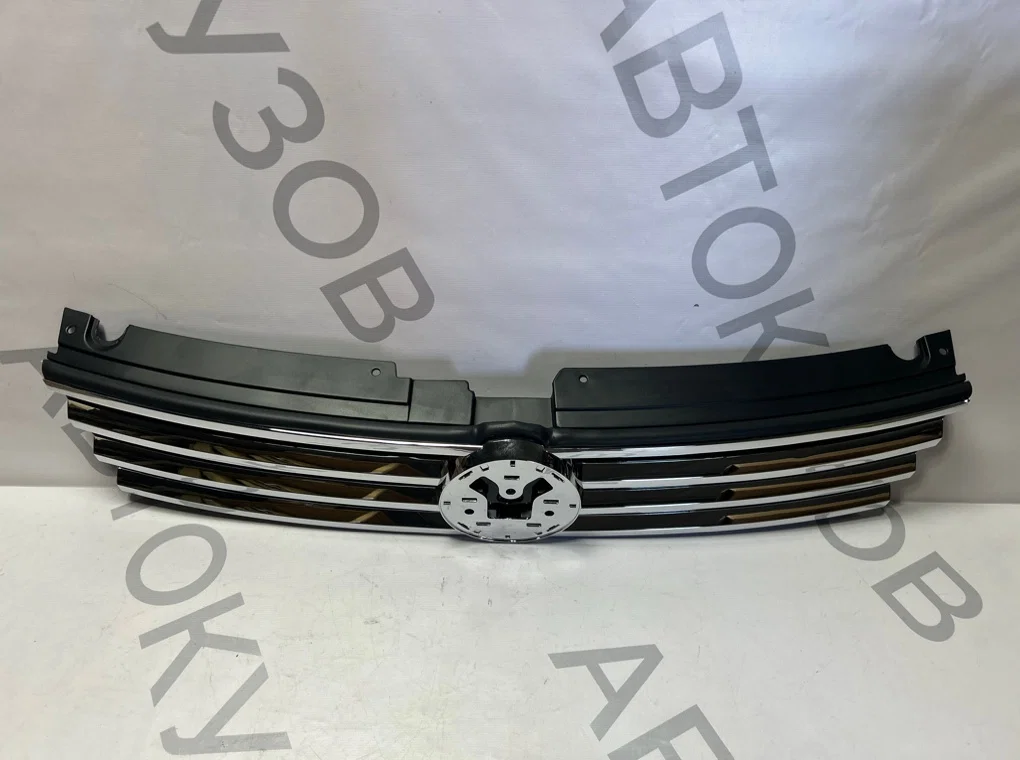 Решетка радиатора Volkswagen Touareg 2 2014-2018 - миниатюра 2