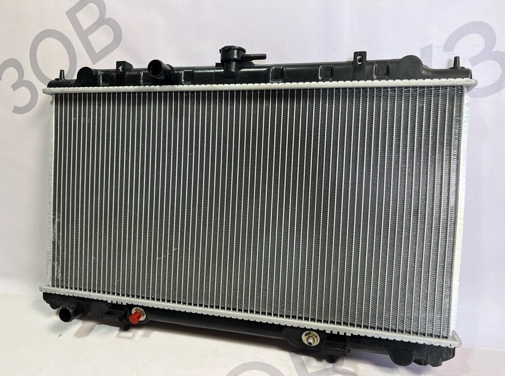 Радиатор охлаждения Nissan Almera N 16 2001-2008 - миниатюра 3