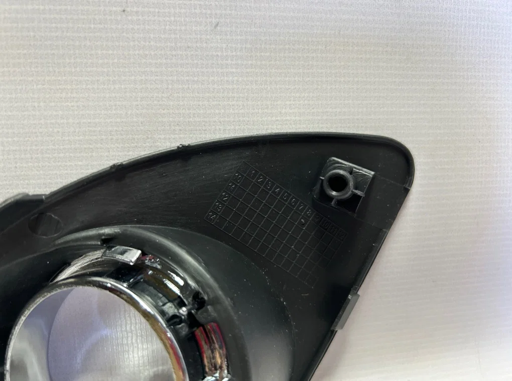Рамка противотуманной фары правой KIA Ceed ED - миниатюра 7