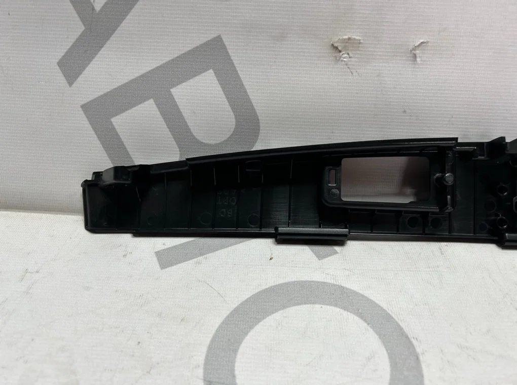 Молдинг крышки багажника KIA Cerato 4 2018-2021 - миниатюра 7
