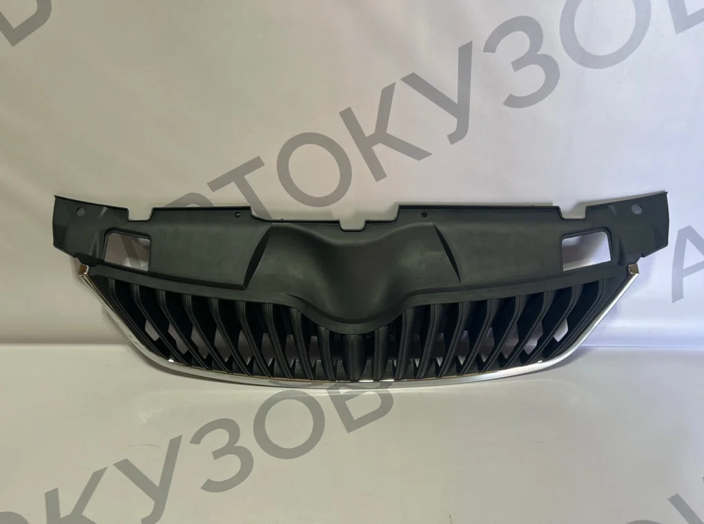 Решетка радиатора Skoda Fabia 2 2010-2015 - миниатюра 2