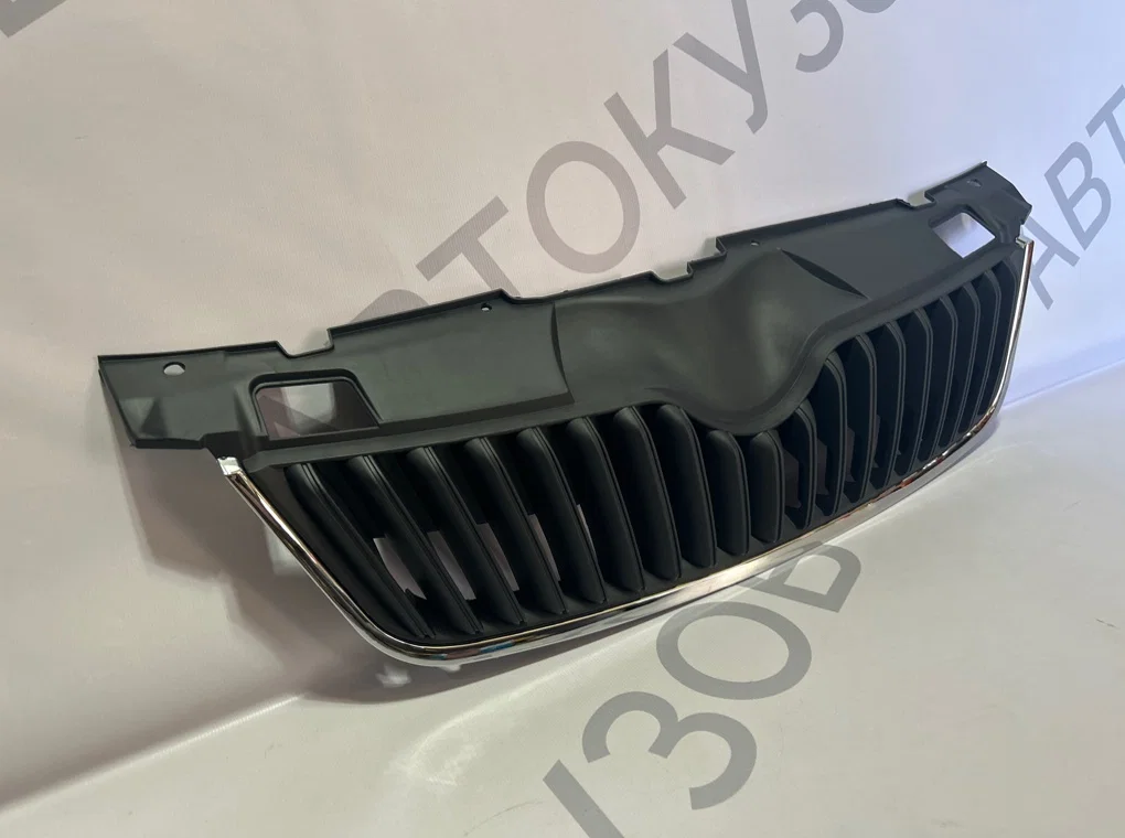 Решетка радиатора Skoda Fabia 2 2010-2015 - миниатюра 3