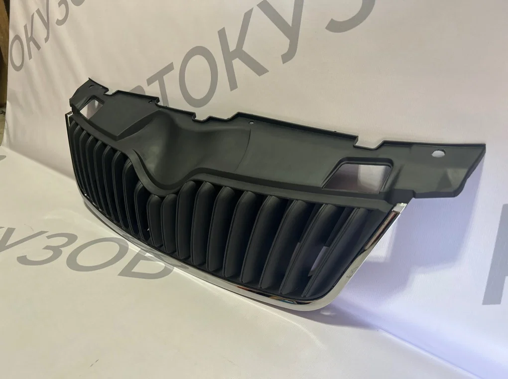 Решетка радиатора Skoda Fabia 2 2010-2015 - миниатюра 4