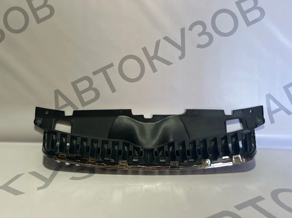 Решетка радиатора Skoda Fabia 2 2010-2015 - миниатюра 6