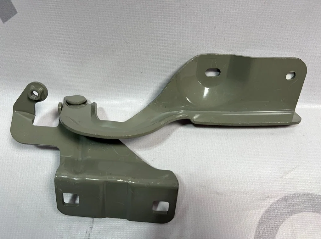 Петля капота левая Nissan Almera G15 2012-2019 - изображение 1