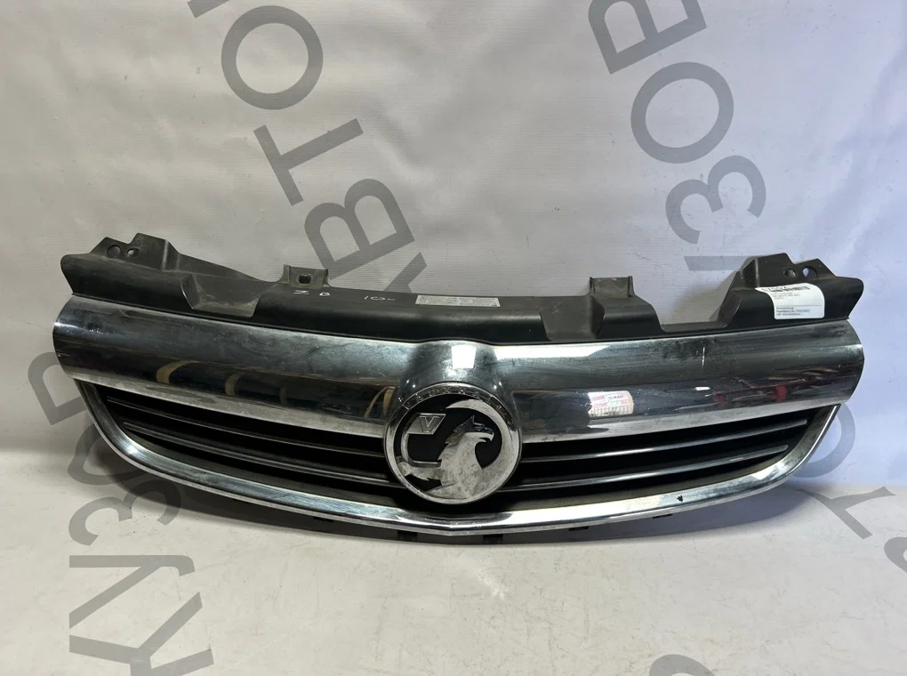 Решетка радиатора Opel Zafira B 2005-2015 - изображение 1