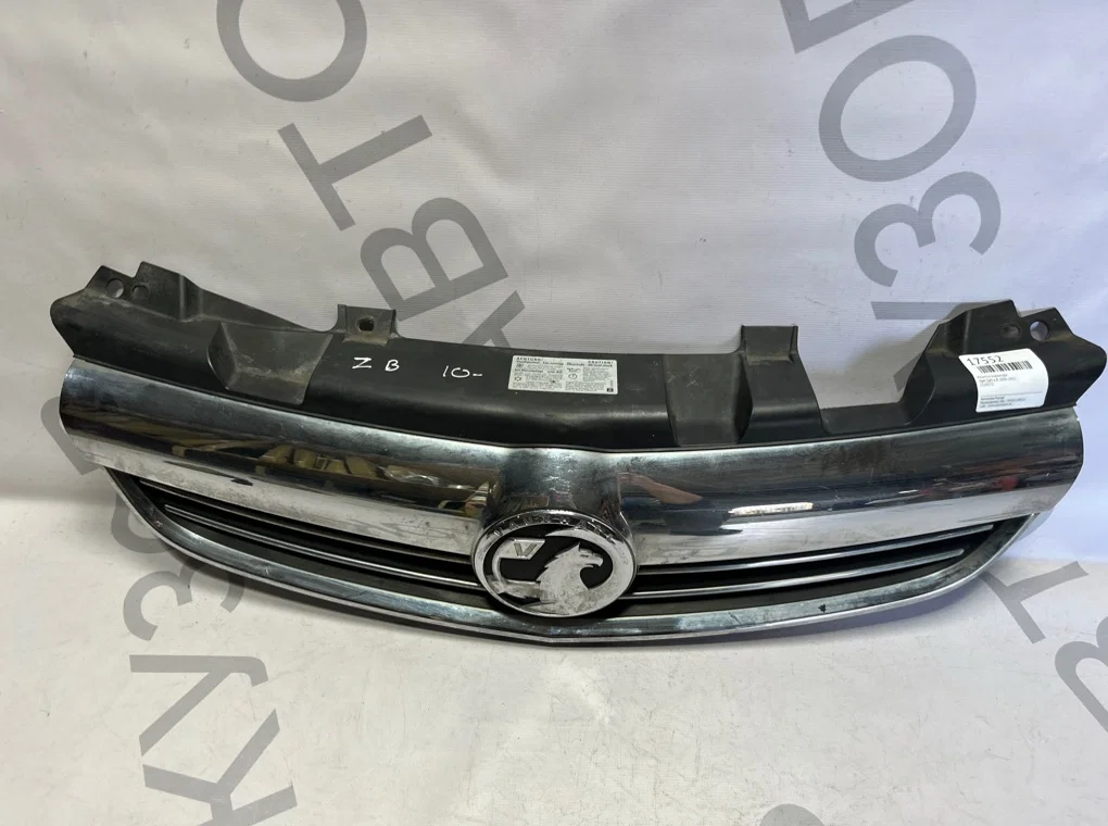 Решетка радиатора Opel Zafira B 2005-2015 - миниатюра 2