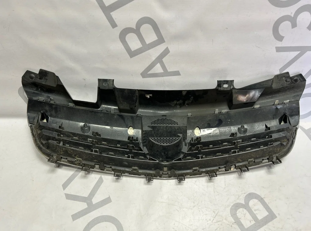 Решетка радиатора Opel Zafira B 2005-2015 - миниатюра 7