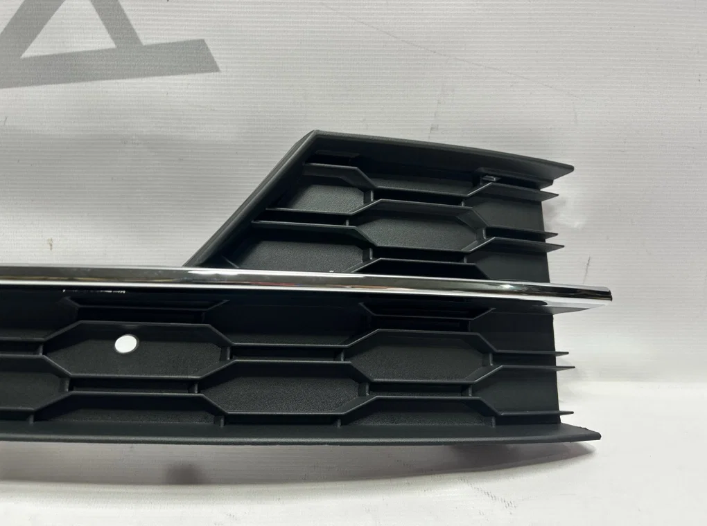 Рамка противотуманной фары правой Skoda Octavia A7 - миниатюра 5