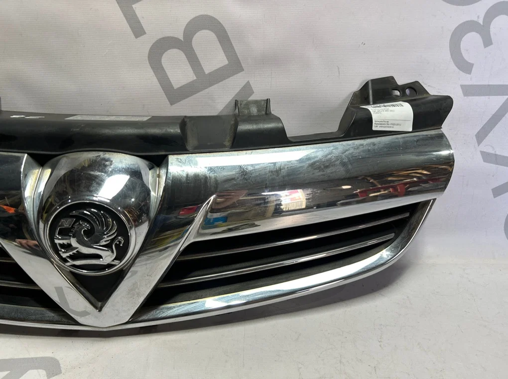 Решетка радиатора Opel Zafira B 2005-2012 - миниатюра 4