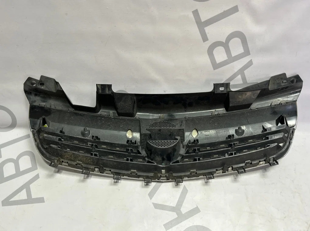 Решетка радиатора Opel Zafira B 2005-2012 - миниатюра 5