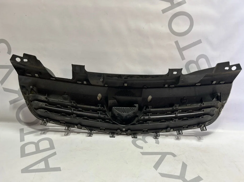 Решетка радиатора Opel Zafira B 2005-2012 - миниатюра 8