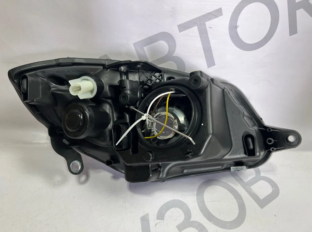Фара левая Skoda Fabia 2 2007-2010 - миниатюра 6