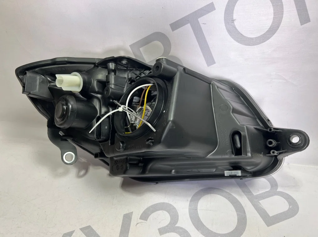 Фара левая Skoda Fabia 2 2007-2010 - миниатюра 8