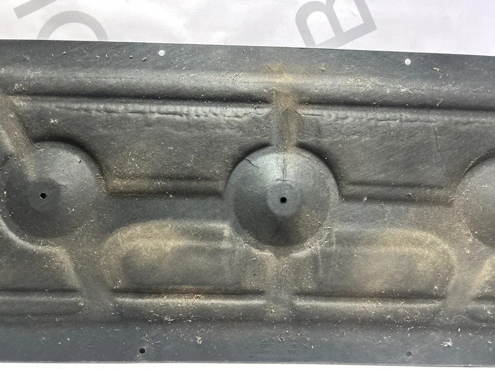 Шумоизоляция капота Hyundai Santa Fe 3 2012-2018 - миниатюра 7