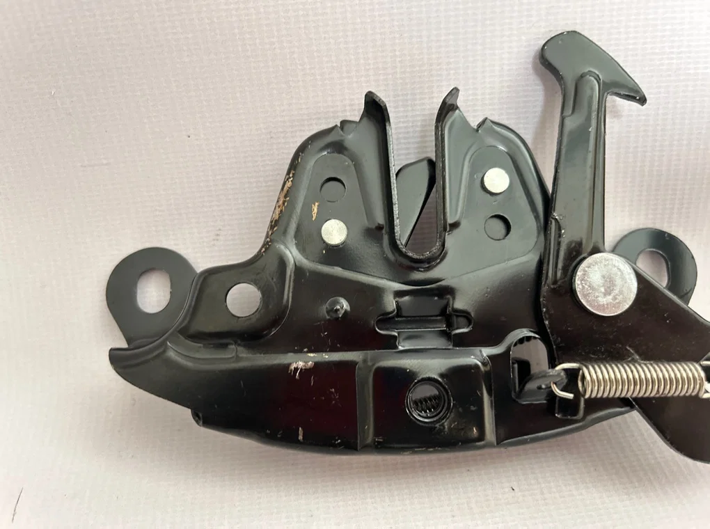 Замок капота Nissan Qashqai J10 2006-2014 - миниатюра 3
