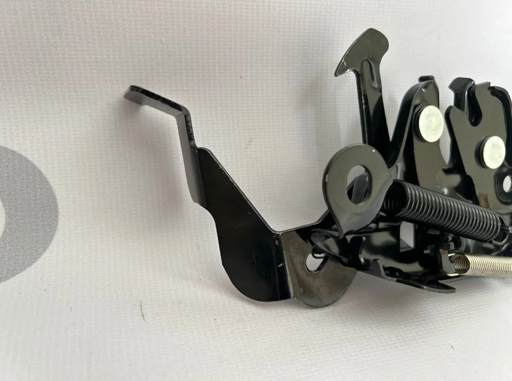 Замок капота Nissan Qashqai J10 2006-2014 - миниатюра 6
