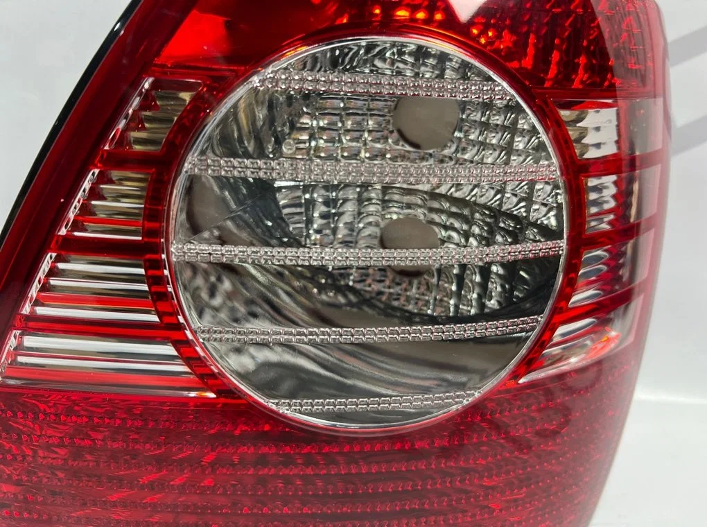 Фонарь задний правый Hyundai Elantra 3 XD - миниатюра 5