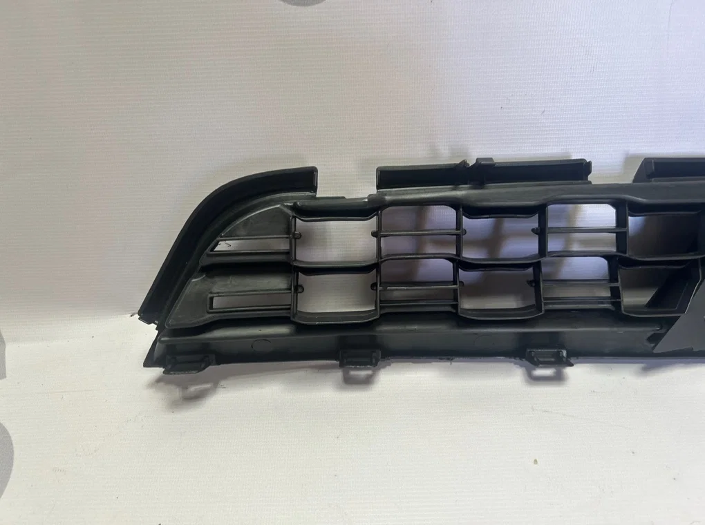 Решетка радиатора Mitsubishi ASX 2013-2016 - миниатюра 7