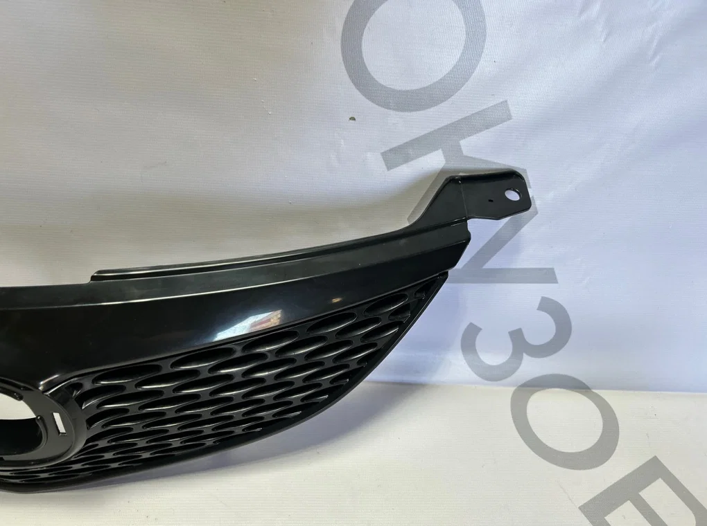 Решетка радиатора Mazda 3 BK 2003-2006 - миниатюра 5