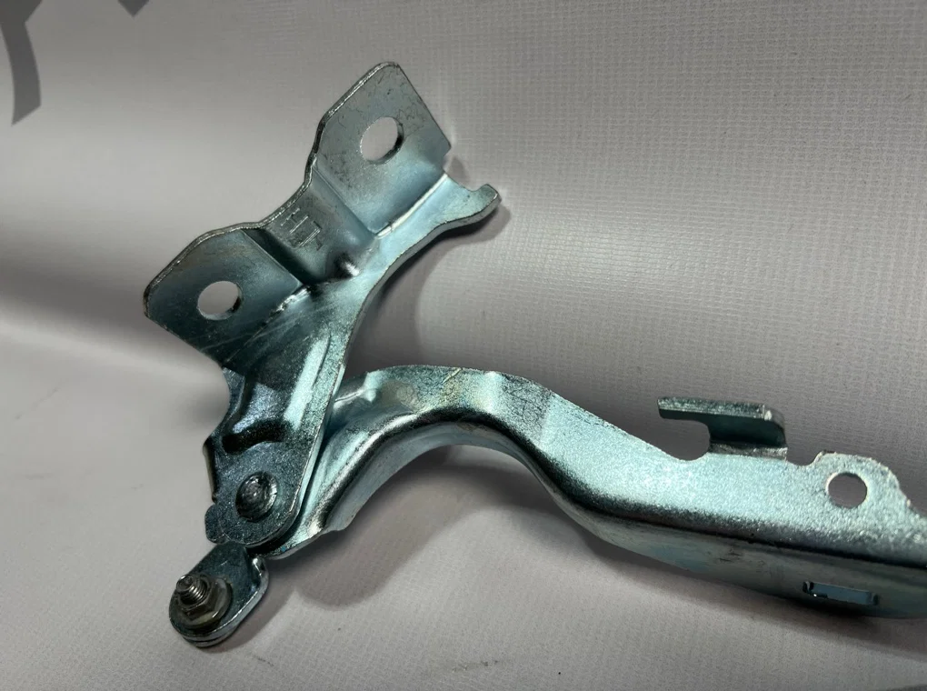 Петля капота левая Chevrolet Cruze J300 2009-2016 - миниатюра 3